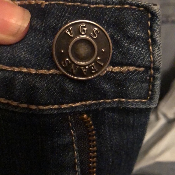 Denim capris semi distressed Embroidered pockets size 14 - Picture 12 of 12